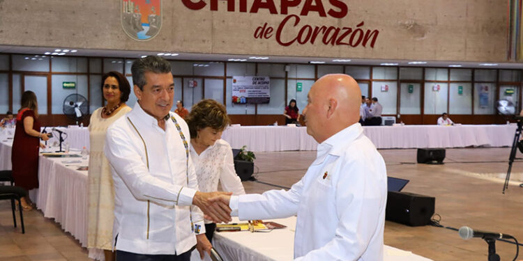 Hay administración pública ordenada y transparente