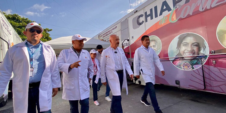 Revolucionaron la atención médica móvil: Dr. Pepe Cruz