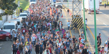 Se unen mil más al contingente