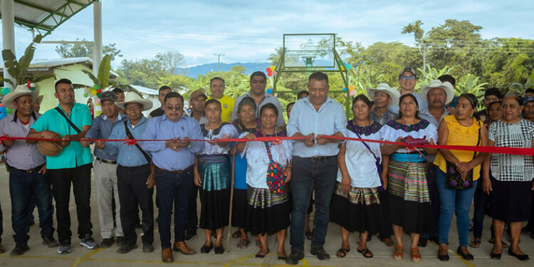 Conta Gil inauguró domo en Los Quiniches