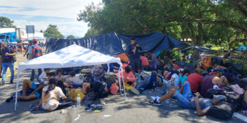 Abandonan campamento