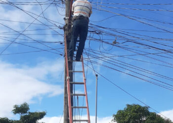 Se trabaja en el alumbrado público