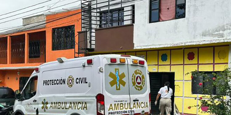 Siguen suicidios, jovencita se colgó