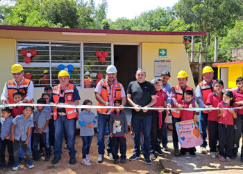 Inauguró aula didáctica en La Sierrita