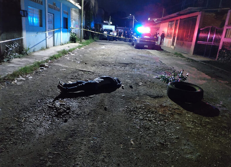 Asesinan a un checador