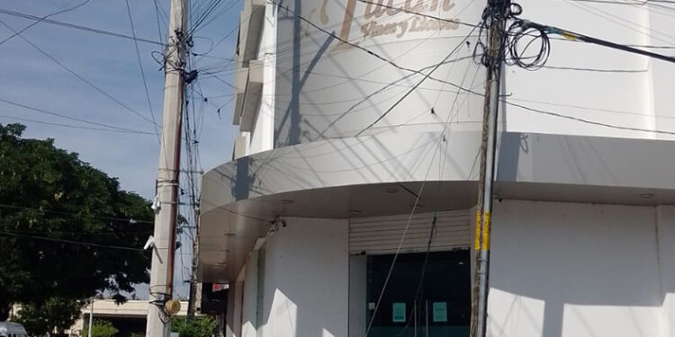 Les bailaron 40 mil varitos