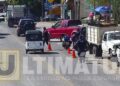 Motociclistas salen volando tras estrellarse contra una camioneta en la Panamericana