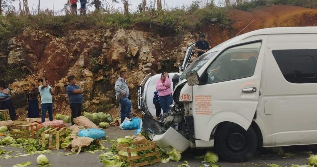 Pasajeros exigen a agencia de viajes el pago de daños