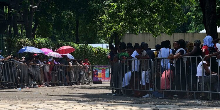 Pese a saturación de migrantes en Tapachula, COMAR se va de vacaciones