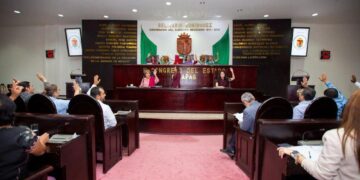 Elecciones 2024: Desbandada de funcionarios, buscan cargo en proceso electoral del próximo año