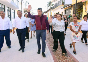Rutilio Escandón inauguró pavimentación de calles en Ocosingo