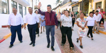 Rutilio Escandón inauguró pavimentación de calles en Ocosingo