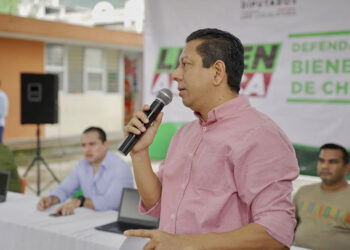 Llevó ayuda a Tecpatán y Copainalá