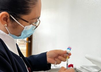 Vacunación en Chiapas: los focos rojos donde se complica la vacunación