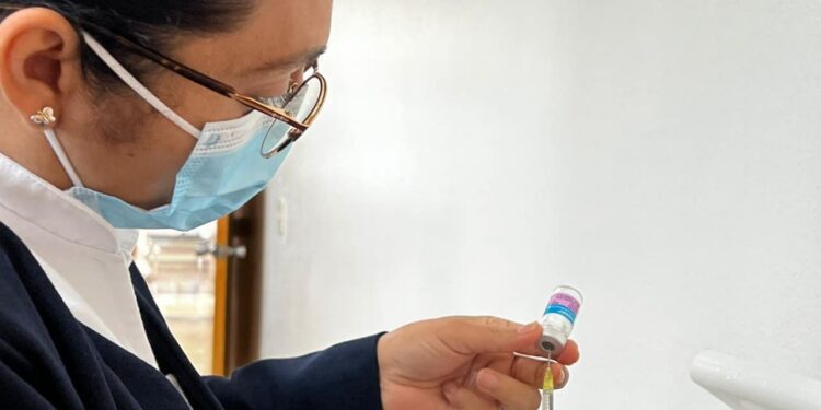 Vacunación en Chiapas: los focos rojos donde se complica la vacunación