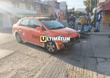 Ocurrió en Tuxtla: taxista foráneo arrolla a motociclista