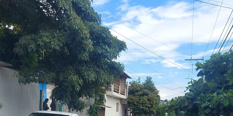 Hallan a masculino muerto