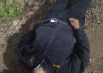 Encuentran muerto a un hombre en la calle
