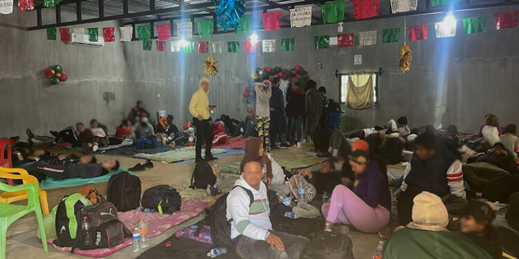 Rescatan a 155 migrantes en Tonalá