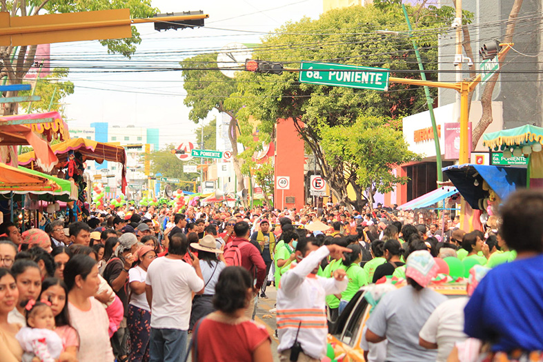 Miles de peregrinos acuden a celebrar a la Guadalupana
