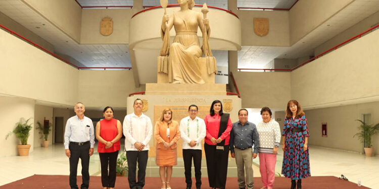 Avanza con implementación del CNPCyF