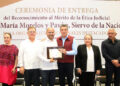 Entrega reconocimiento al Mérito de la Ética Judicial