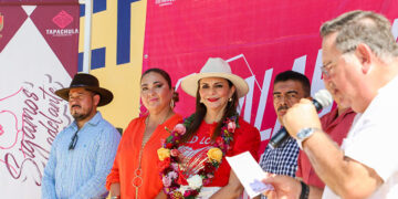 Entrega obra en colonia Campestre