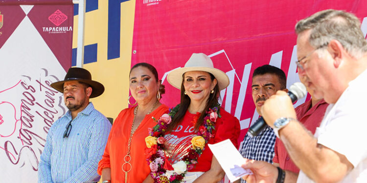 Entrega obra en colonia Campestre