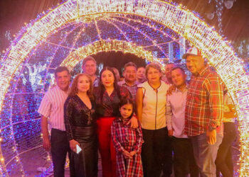 Enciende luces navideñas