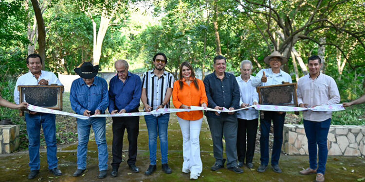 Inaugura Centro de Capacitación y Mejoramiento Genético Apícola