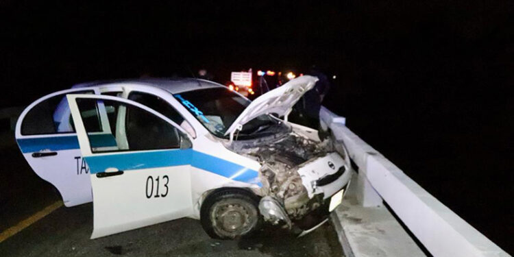 Ladrón se lanzó de un puente