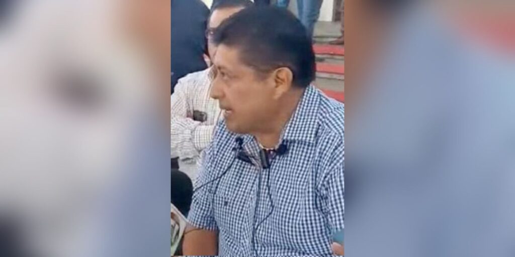 Nuevamente, protestan docentes y administrativos de zona escolar 131 de Tuxtla. 