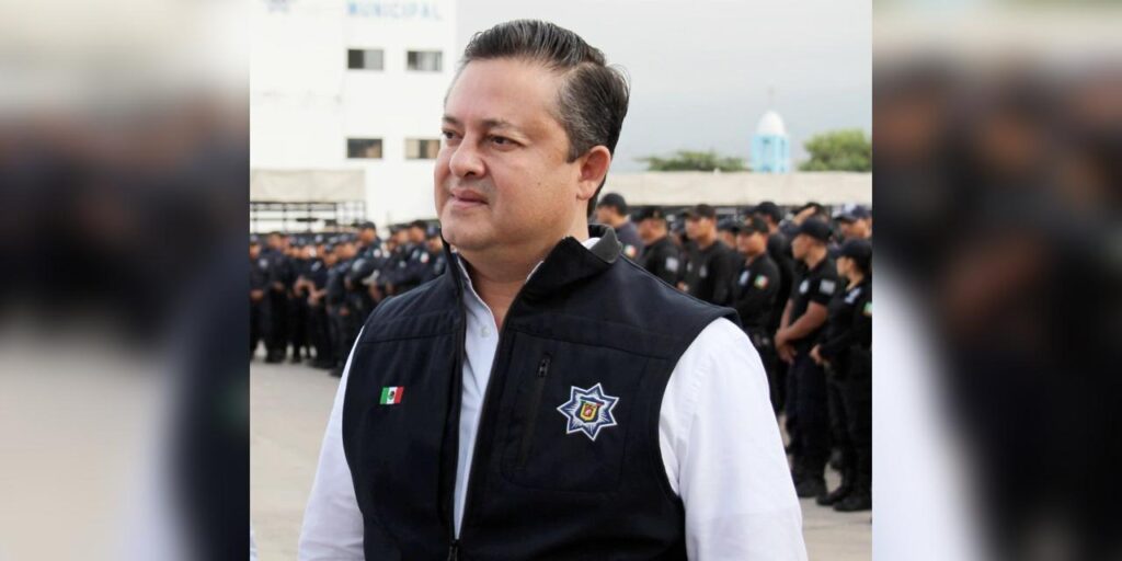 ¿Será cierto que Carlos Molano, ex presidente municipal de Tuxtla, fue sorprendido por el “borrachímetro” y tuvo que pasar la pena de ser detenido por la policía?