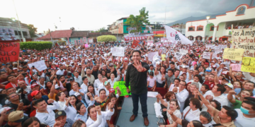 Lo más importante en la vida es caminar en unidad y armonía, afirmó el precandidato único de la coalición Sigamos Haciendo Historia en Chiapas.