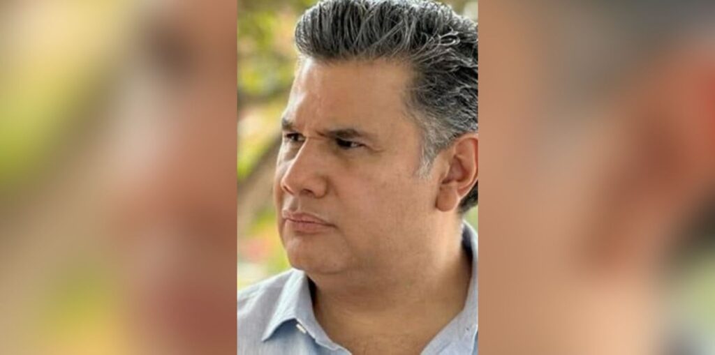 Se encontraron a Willy Ochoa en un famoso botanero de Tuxtla Gutiérrez, llegó escoltado por la Guardia Nacional.