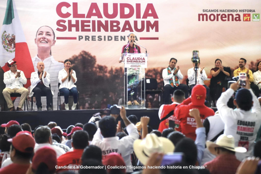 Claudia Sheinmbaum preguntó ¿Qué les falta en salud?, a los habitantes de Tila y le contestaron que en los centros de salud falta todo: médicos, enfermeras, equipos, medicamentos, todo.