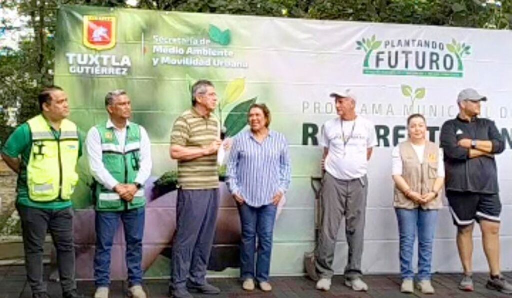 El evento estuvo encabezado por el presidente Carlos Morales quien informó que estas acciones son parte de la agenda sustentable de la presente administración municipal.