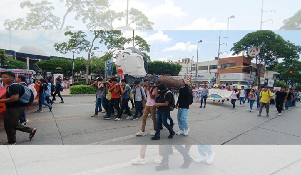 Estudiantes de la Mactumatzá acusaron a las fuerzas estatales de haber utilizado violencia para reprimirlos en el conflicto del 6 de agosto de 2003.