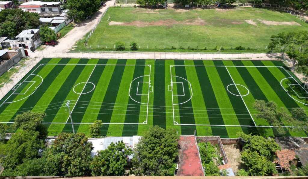 Las instalaciones están destinadas al uso de niñas, niños y sus familias, como parte de un esfuerzo para fomentar el deporte en la comunidad.