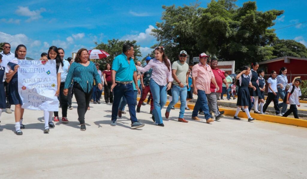 La nueva calle, con dos carriles, tiene una extensión de 80 metros de largo y 7 metros de ancho por carril, sumando un total de 1,180 metros cuadrados.