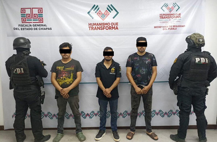 El operativo coordinado logró la detención de tres personas y el aseguramiento de armas, drogas y vehículos en San Fernando, Chiapas.