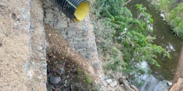 La irresponsabilidad de Ángel Torres no permite que se arreglen las fugas de aguas negras que escurren al emblemático cauce de la capital chiapaneca