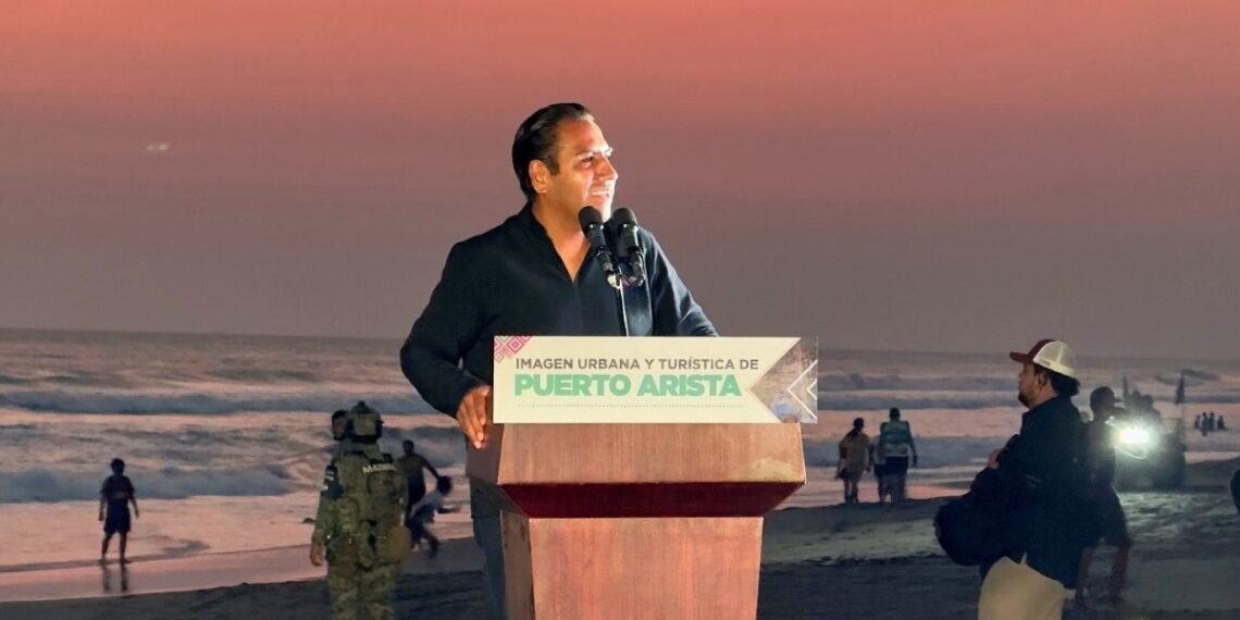 Durante su gira por centros turísticos, el gobernador supervisó operativos y entregó obras, destacando la paz como base del progreso.