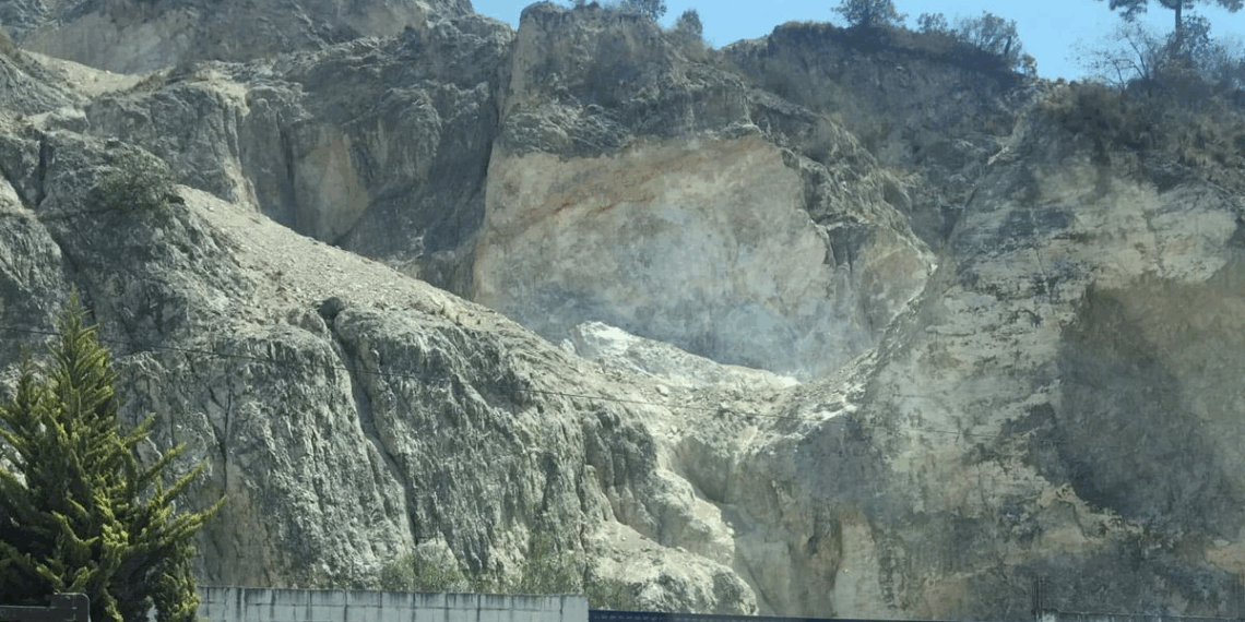 Cerros devastados reflejan décadas de saqueo ambiental; más de 23 millones de toneladas de material pétreo extraídas entre 1940 y 2017