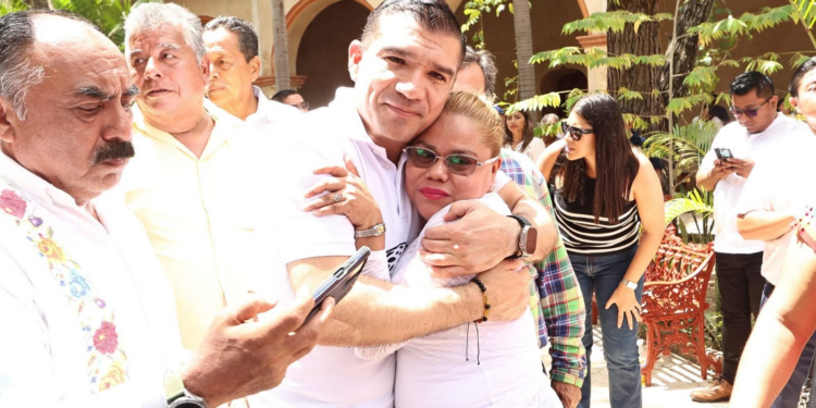 Las y los diputados de la 69 Legislatura, encabezados por Luis Ignacio Avendaño Bermúdez y Mario Guillén Guillén, se han dado a la tarea de asistir a sus respectivos distritos.