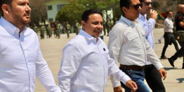 Atestigua toma de protesta de nuevo mando militar