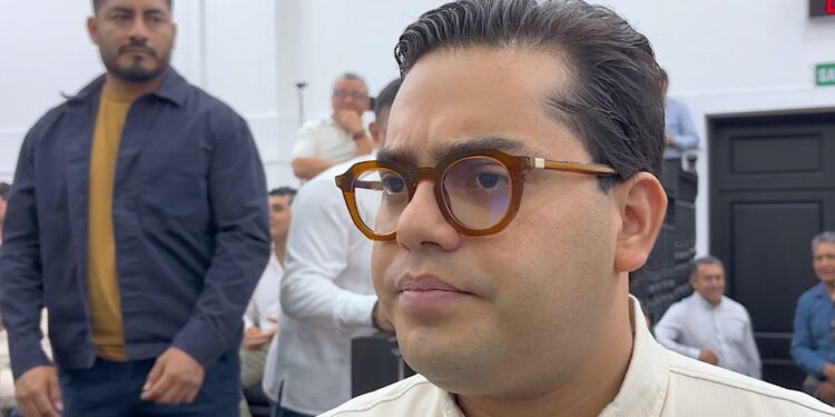 Investigan denuncia por presunto sobrecosto en obra del Ayuntamiento de Tuxtla Gutiérrez.