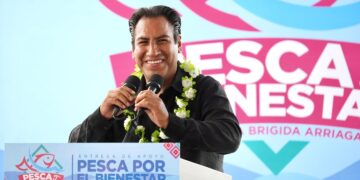 Durante la entrega de apoyos “Pesca por el Bienestar”, el gobernador anunció inversiones y obras estratégicas.