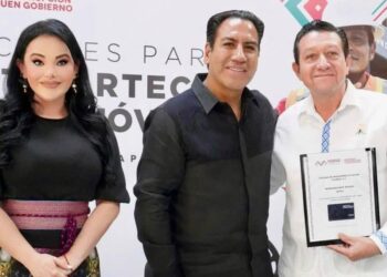Gobierno de Chiapas y Secretaría Anticorrupción anuncian medidas para dignificar el trabajo técnico y garantizar obras públicas transparentes, eficientes y de calidad en el estado.