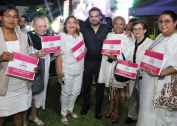 Lideresas, académicas y representantes de pueblos originarios se suman como voluntarias para reducir el rezago educativo en el estado.